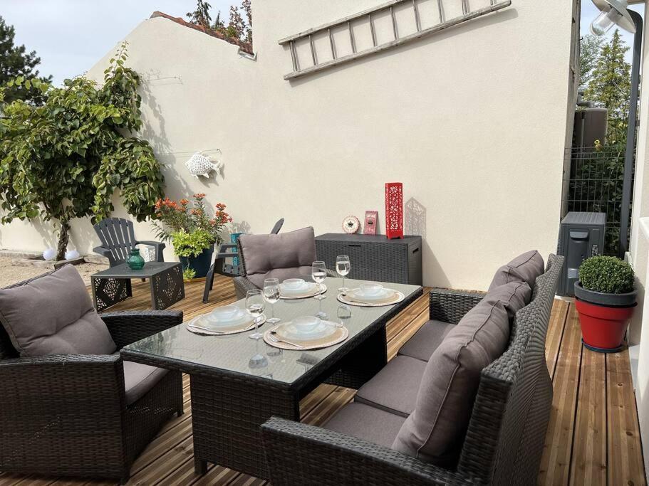 * Domaine De La Solaie * - Proche Bords De Loire Villa Saint-Denis-de l'Hotel ภายนอก รูปภาพ